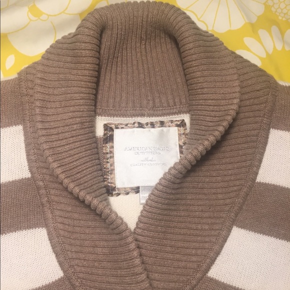 ☘️ 🦅AmericanEagleSweater🦅 Mix and Match 5/$25☘️ - Picture 4 of 4